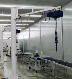 Консольный поворотный кран  в Москве