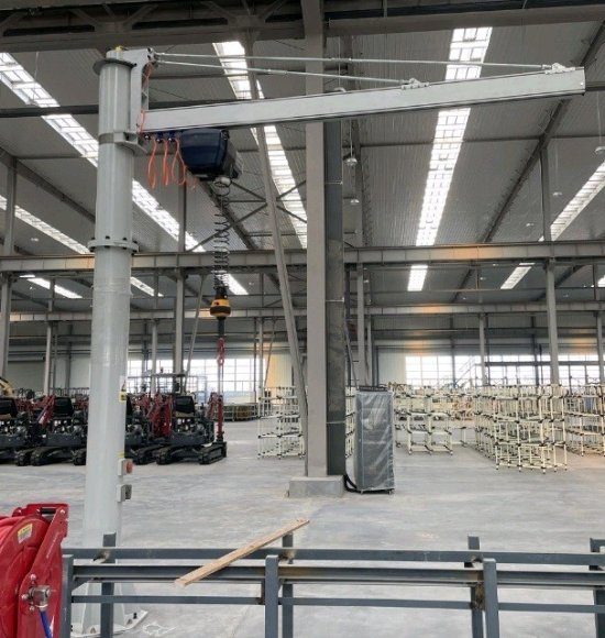 Консольный поворотный кран  в Москве