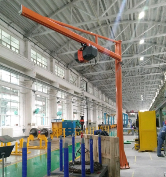 Консольный поворотный кран  в Москве