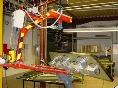 Вакуумная грузозахватная траверса г/п до 8 тонн, поворот груза на 180°  в Москве