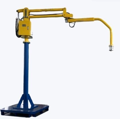 Пневматический манипулятор на перемещаемом напольном основании в Москве