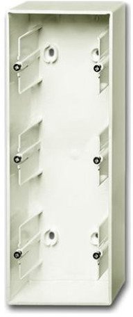 Коробка для открытого монтажа, 3 поста, серия future, цвет слоновая кость, 2CKA001799A0916 в Москве